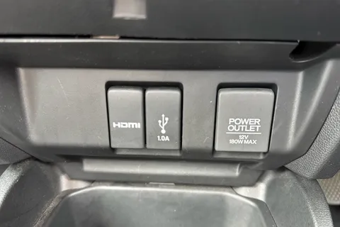 18 of 36 for Honda Jazz 1.3 i-VTEC SE Navi 5dr