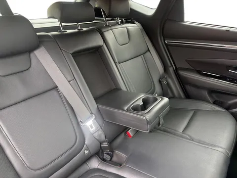 DX71XTG Hyundai Tucson 1.6 TGDi Hybrid 230 Ultimate 5dr 2WD Auto Thumbnail #9