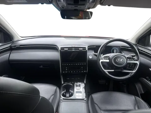 DX71XTG Hyundai Tucson 1.6 TGDi Hybrid 230 Ultimate 5dr 2WD Auto Thumbnail #10