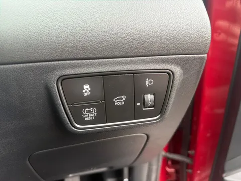 DX71XTG Hyundai Tucson 1.6 TGDi Hybrid 230 Ultimate 5dr 2WD Auto Thumbnail #21