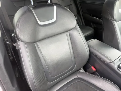DX71XTG Hyundai Tucson 1.6 TGDi Hybrid 230 Ultimate 5dr 2WD Auto Thumbnail #23