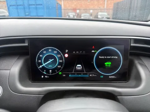 DX71XTG Hyundai Tucson 1.6 TGDi Hybrid 230 Ultimate 5dr 2WD Auto Thumbnail #24