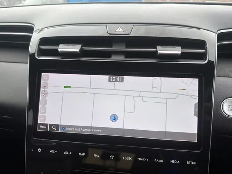 DX71XTG Hyundai Tucson 1.6 TGDi Hybrid 230 Ultimate 5dr 2WD Auto Thumbnail #26