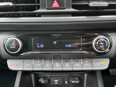 GF72AEK Hyundai Kona 1.6 GDi Hybrid Ultimate 5dr DCT Thumbnail #25