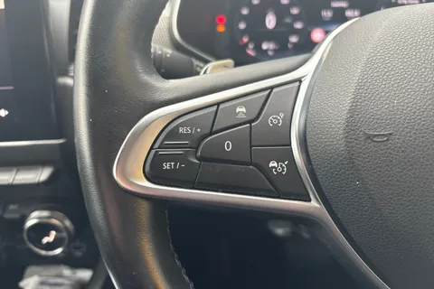 BJ22YFX Renault ARKANA 1.3 TCe Mild Hybrid 140 S Edition 5dr EDC Thumbnail #16