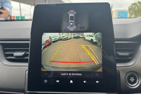 BJ22YFX Renault ARKANA 1.3 TCe Mild Hybrid 140 S Edition 5dr EDC Thumbnail #19