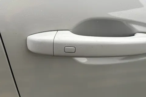 BJ22YFX Renault ARKANA 1.3 TCe Mild Hybrid 140 S Edition 5dr EDC Thumbnail #32