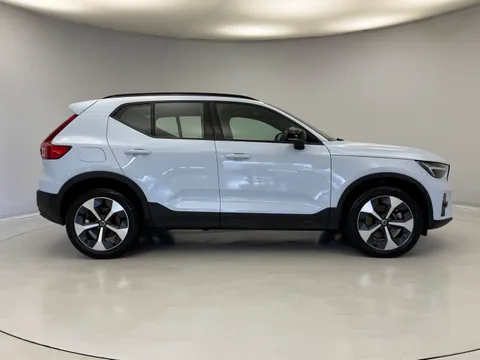 DY74BFJ Volvo XC40 2.0 B3P Plus Dark 5dr Auto Thumbnail #5