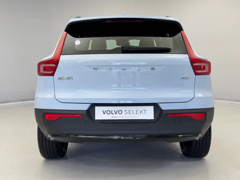 DY74BFJ Volvo XC40 2.0 B3P Plus Dark 5dr Auto Thumbnail #7
