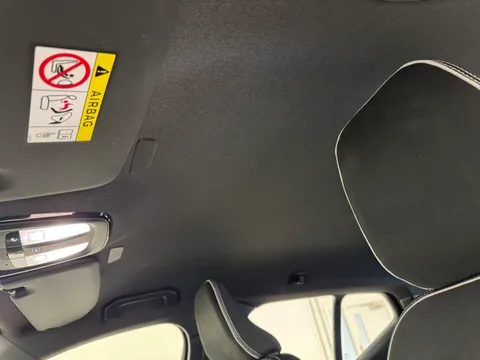 DY74BFJ Volvo XC40 2.0 B3P Plus Dark 5dr Auto Thumbnail #15