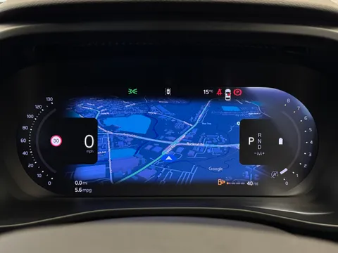 DY74BFJ Volvo XC40 2.0 B3P Plus Dark 5dr Auto Thumbnail #30