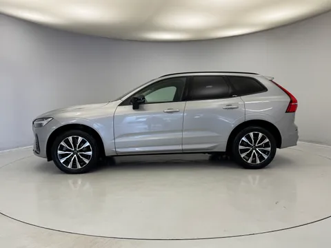 CJ23WZR Volvo XC60 2.0 B4D Plus Dark 5dr AWD Geartronic Thumbnail #3