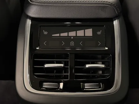 CJ23WZR Volvo XC60 2.0 B4D Plus Dark 5dr AWD Geartronic Thumbnail #16