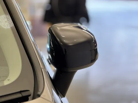 CJ23WZR Volvo XC60 2.0 B4D Plus Dark 5dr AWD Geartronic Thumbnail #35