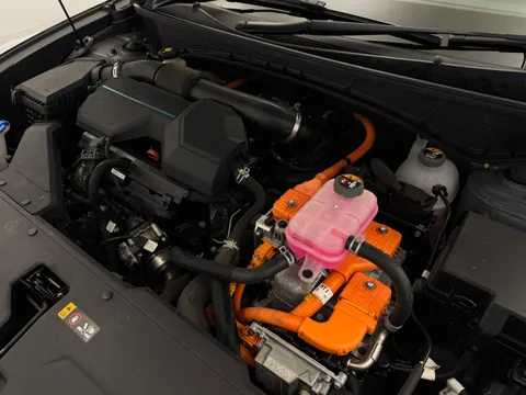 DP22TNJ Hyundai Tucson 1.6 TGDi Hybrid 230 Ultimate 5dr 2WD Auto Thumbnail #32