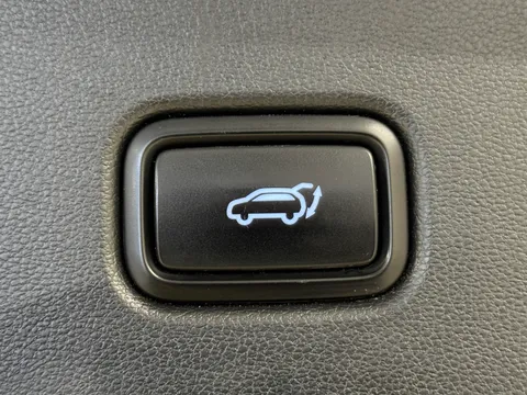 DP22TOU Hyundai Tucson 1.6 TGDi Hybrid 230 Ultimate 5dr 2WD Auto Thumbnail #11