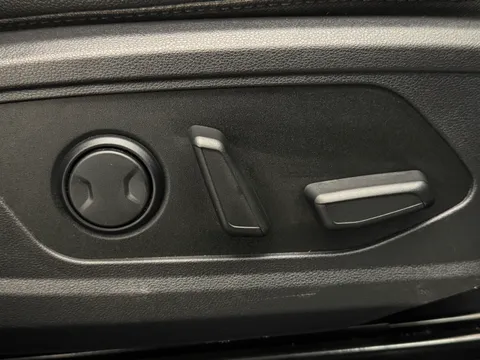 DP22TOU Hyundai Tucson 1.6 TGDi Hybrid 230 Ultimate 5dr 2WD Auto Thumbnail #21