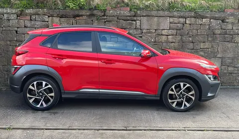 MJ22LOA Hyundai Kona 1.0 TGDi 48V MHEV Premium 5dr Thumbnail #3