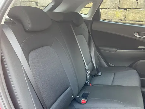 MJ22LOA Hyundai Kona 1.0 TGDi 48V MHEV Premium 5dr Thumbnail #9