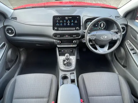 MJ22LOA Hyundai Kona 1.0 TGDi 48V MHEV Premium 5dr Thumbnail #19