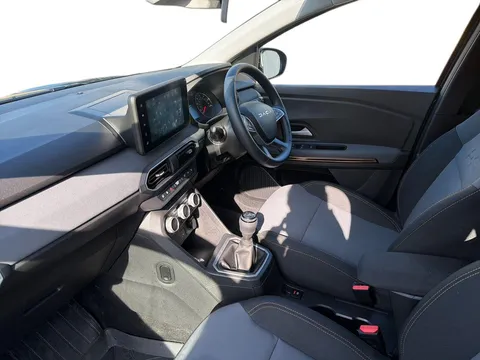 DN25ETJ Dacia Sandero Stepway 1.0 TCe Extreme 5dr Thumbnail #8