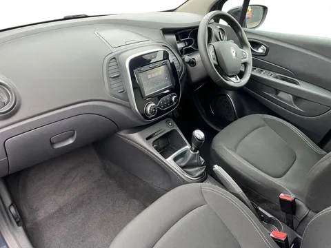 4 of 31 for Renault Captur 0.9 TCE 90 Iconic 5dr