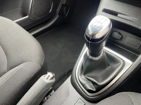 13 of 31 for Renault Captur 0.9 TCE 90 Iconic 5dr