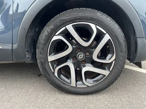 14 of 31 for Renault Captur 0.9 TCE 90 Iconic 5dr