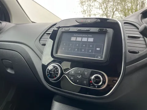 31 of 31 for Renault Captur 0.9 TCE 90 Iconic 5dr