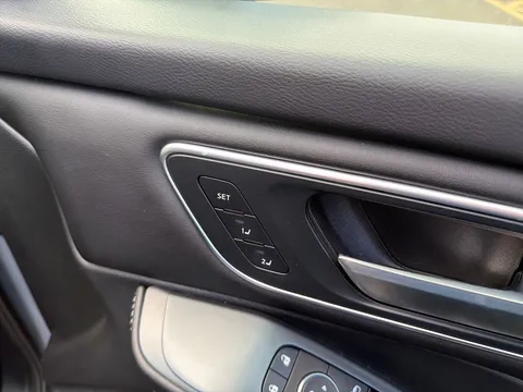 OX25DTF Nissan Qashqai 1.3 DiG-T MH 158 Tekna 5dr Xtronic Thumbnail #23