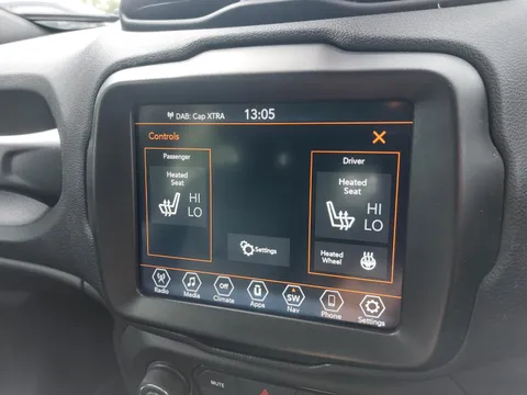 MJ71CEU Jeep Renegade 1.0 T3 GSE Limited 5dr Thumbnail #33