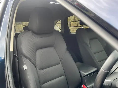 MX73ZVS Mazda CX-5 2.0 e-Skyactiv G MHEV Centre-Line 5dr Thumbnail #7