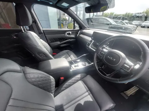 DA73GVZ Kia Sorento 2.2 CRDi Edition 5dr DCT Thumbnail #2