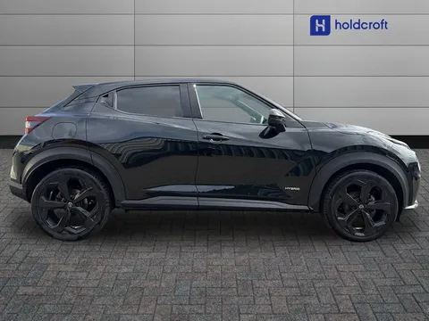 OW74YGR Nissan Juke 1.6 Hybrid Tekna 5dr Auto Thumbnail #3