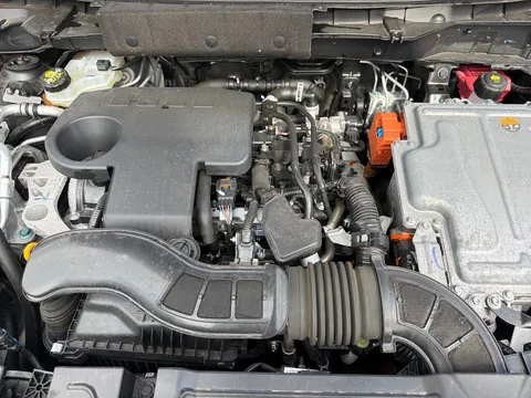 OW74YGR Nissan Juke 1.6 Hybrid Tekna 5dr Auto Thumbnail #10