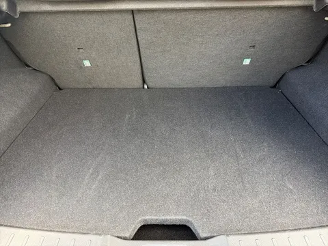 OW74YNB Nissan Juke 1.6 Hybrid Tekna 5dr Auto Thumbnail #19