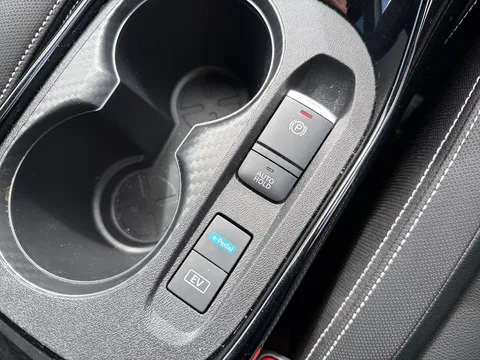 OW74YNB Nissan Juke 1.6 Hybrid Tekna 5dr Auto Thumbnail #25