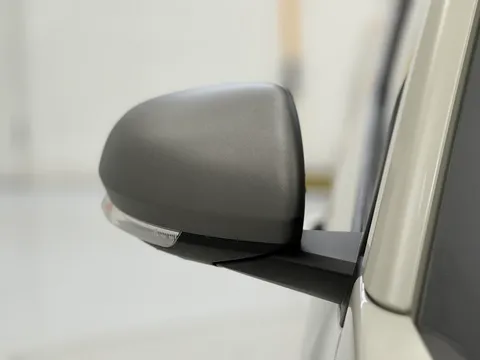 DL75UOH Dacia Duster 1.6 Hybrid 140 Journey 5dr Auto Thumbnail #12