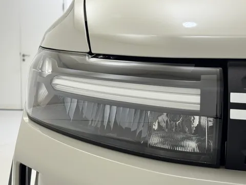 DL75UOH Dacia Duster 1.6 Hybrid 140 Journey 5dr Auto Thumbnail #20