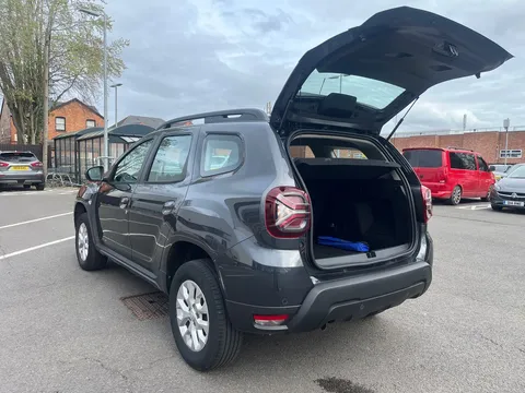 18 of 33 for Dacia Duster 1.0 TCe 90 Comfort 5dr