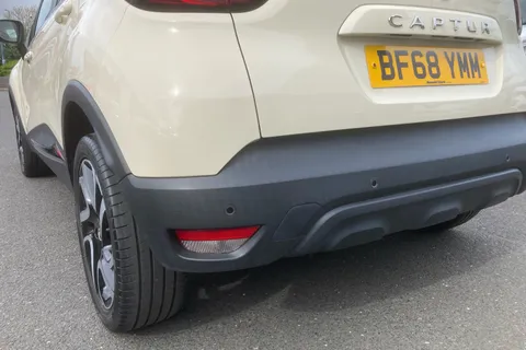 BF68YMM Renault Captur 1.5 dCi 90 Iconic 5dr EDC Thumbnail #27