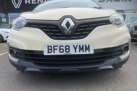 BF68YMM Renault Captur 1.5 dCi 90 Iconic 5dr EDC Thumbnail #35