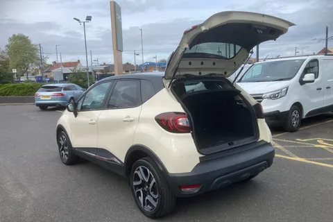 BF68YMM Renault Captur 1.5 dCi 90 Iconic 5dr EDC Thumbnail #39