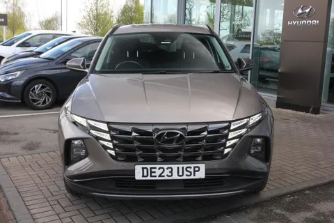 DE23USP Hyundai Tucson 1.6 TGDi Hybrid 230 Premium 5dr 2WD Auto Thumbnail #3