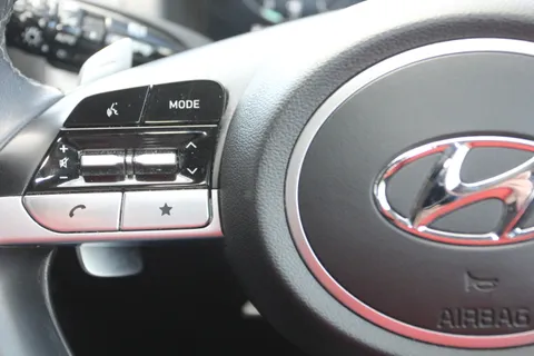 DE23USP Hyundai Tucson 1.6 TGDi Hybrid 230 Premium 5dr 2WD Auto Thumbnail #24