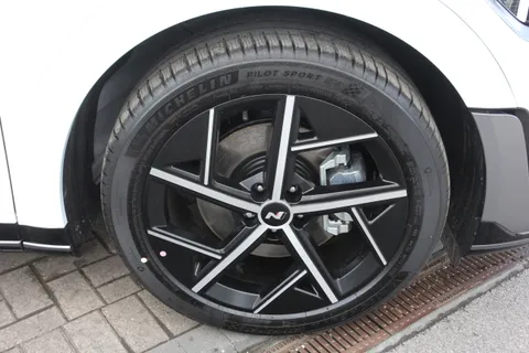 4 of 40 for HYUNDAI IONIQ 5 168kW N Line 84 kWh 5dr Auto