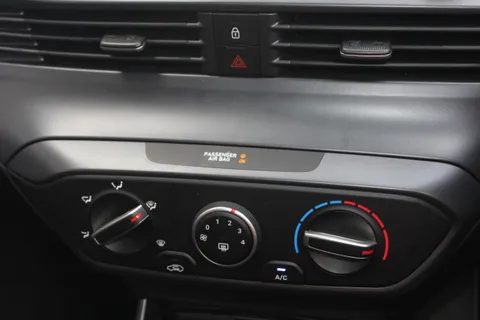 DG75AVX Hyundai i20 1.0T GDi Advance [Nav] 5dr Thumbnail #24