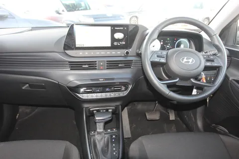 EA25XWV Hyundai i20 1.0T GDi Premium 5dr DCT Thumbnail #11