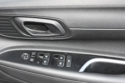 EA25XWV Hyundai i20 1.0T GDi Premium 5dr DCT Thumbnail #13