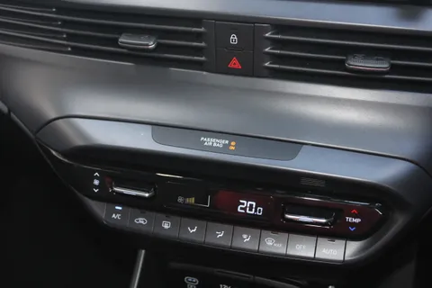 EA25XWV Hyundai i20 1.0T GDi Premium 5dr DCT Thumbnail #24